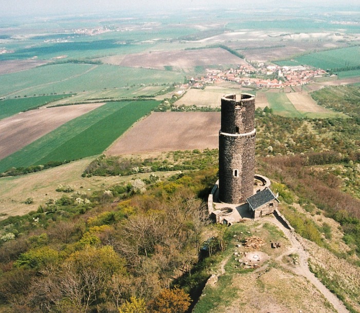 Černá věž.
