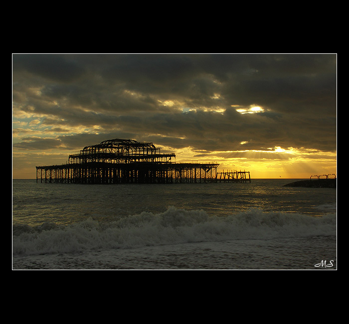 ..:: West Brighton Pier III ::..