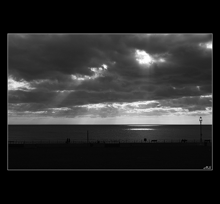 ..:: Window Through the Clouds ::..