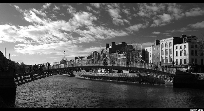 Ha\'penny Bridge