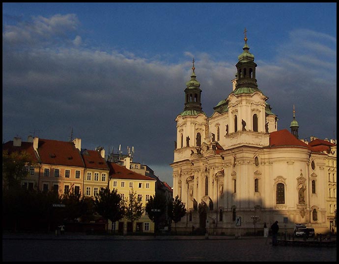 Když přichází nový den do města nad Vltavou