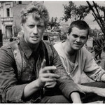 \"Hele mladej !! Už nás tady nefoť !\"