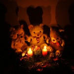 Bezdomovci si u ohně ohřívají tlapičky :o)