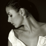 bílá bez kresby....