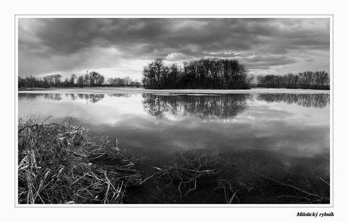 U rybníka po bouři