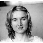 ta holka co bydlí s monou lisou :)