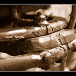 Barva na starém kovu