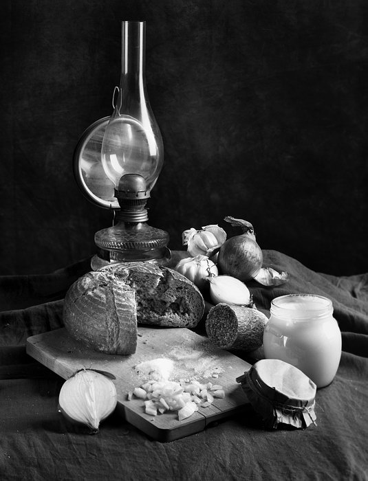 zatisi s chlebem a cibuli