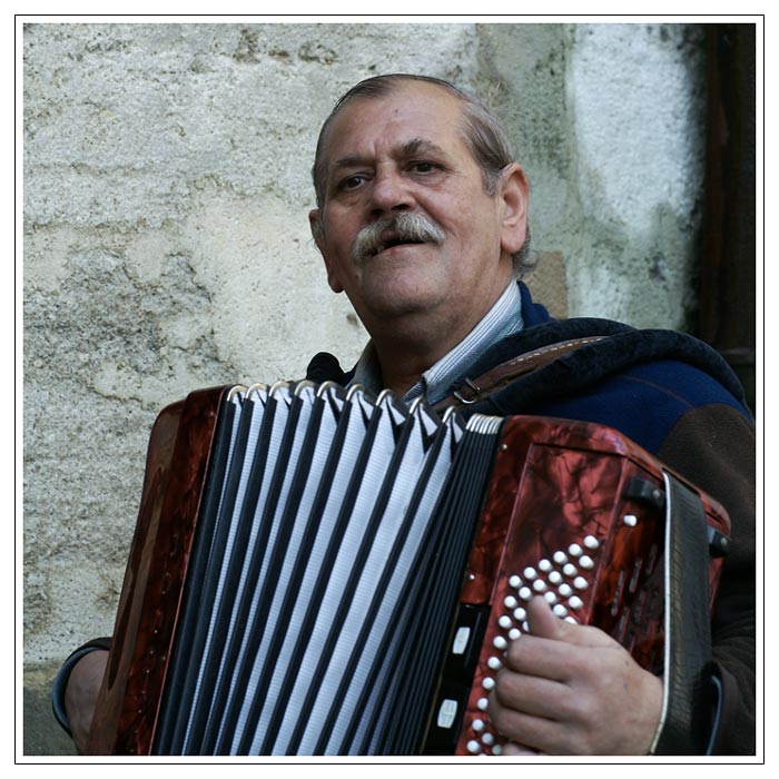 Harmonikár