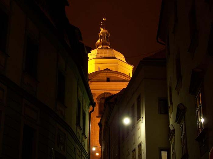 Noční Olomouc