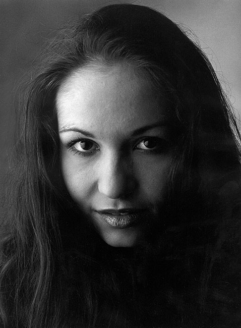 dark eyes