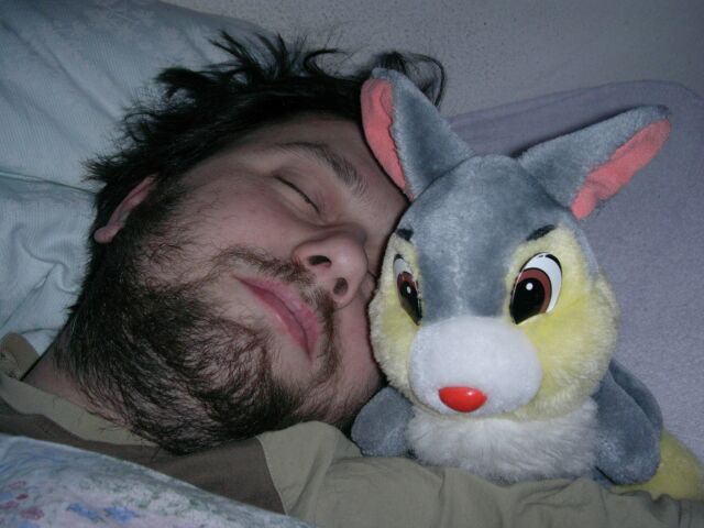 Přeci nebudu spát sám... ;o))