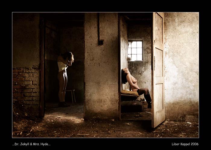 ...Dr.Jekyll & Mrs.Hyde...