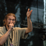 ... usíná na vážkách