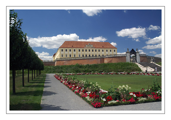 Schlosshof II
