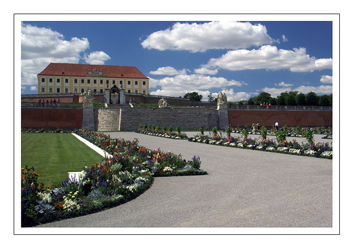 Schlosshof III