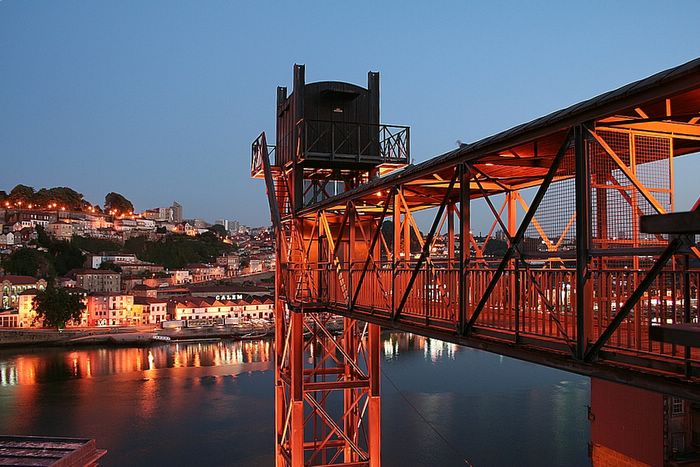 Je libo jet výtahem???