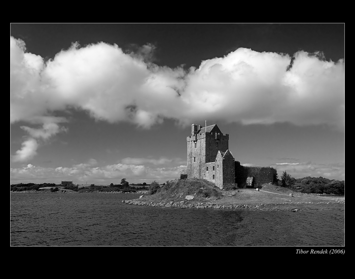 Dunguaire Castle