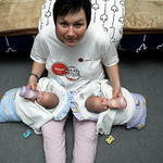 Ako sa krmia dvojcatka