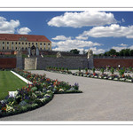 Schlosshof III
