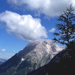 Sopečný kouř? Nebo mrak?