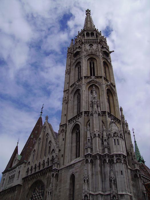 v Budapesti