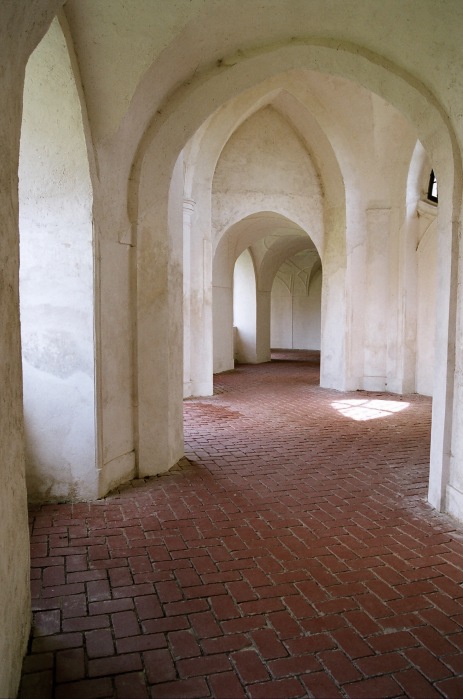 Podloubí kostela sv. Jana Nepomuckého, Žďár nad Sázavou