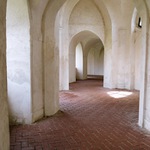 Podloubí kostela sv. Jana Nepomuckého, Žďár nad Sázavou