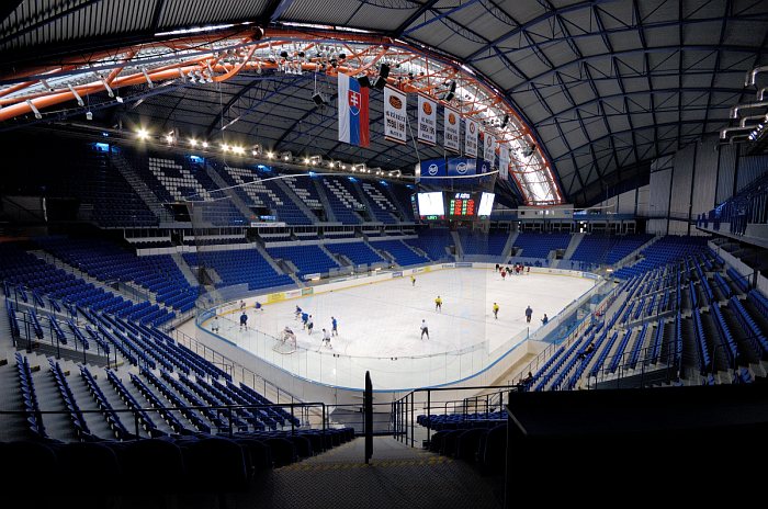 steel aréna II.