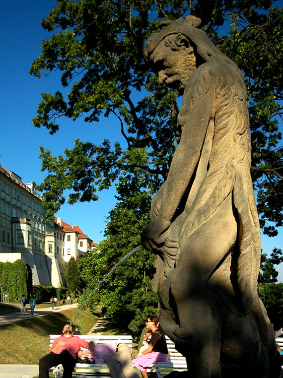 žízeň na hradě