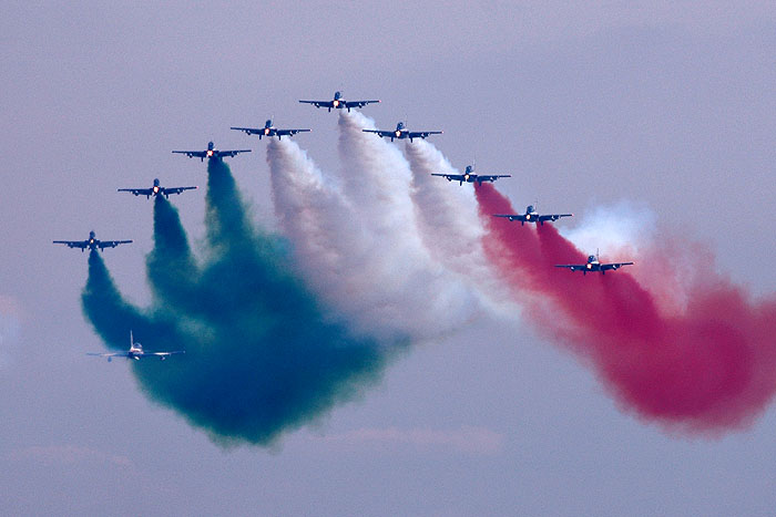 CIAF Brno 2.9.2006 \"Sólista\" letící proti Frecce Tricolori