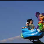 Na leteckom výlete, s vynechávajúcim motorom a sledovaní UFOm.