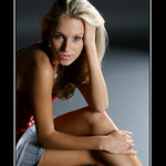 ::: Canon girl 2 :::