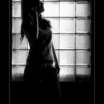 O Luxferovi a blondýnce