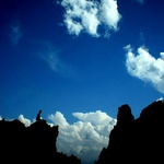 příliš hlučná samota