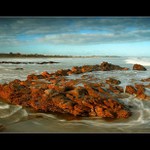 ...po kamenech stéká