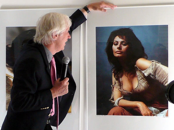 Douglas Kirkland