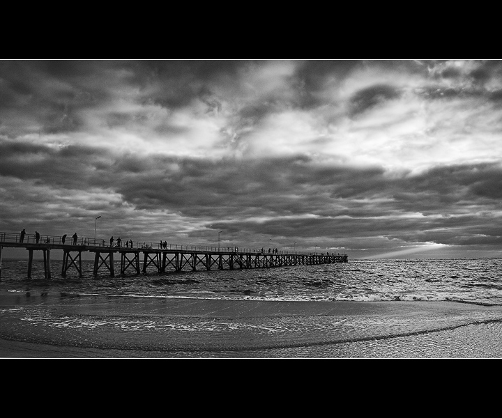 ~ Někdo se dívá ~