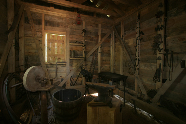 Kovářovo doupě ..........