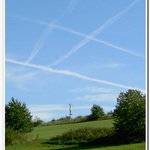 ... semafor pro řízení letecké dopravy před Krnovským letištěm ...