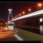 Hemingway v Bratislave, alebo ako sa zahraniční starci plavia od Čierneho mora