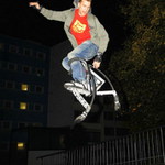 Vyjdu z klubu a vidim ... skokana :)