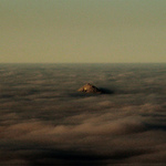 ralsko v mlze brzo rano