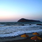 ostrov uprostered mora