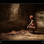 ...opadaná křídla...