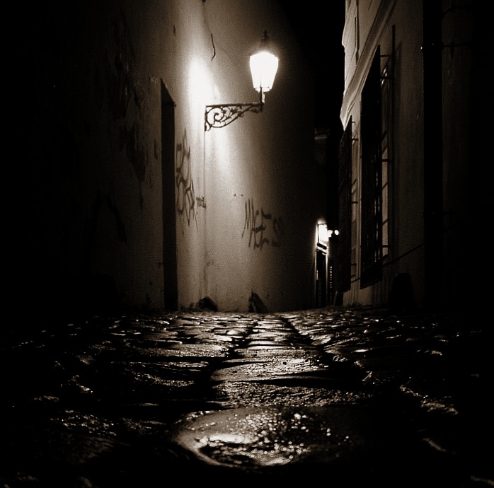 Temná ulička I
