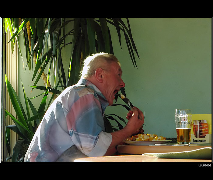 huba veľká, sústo malé...