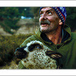 Hore nás niekto miluje..