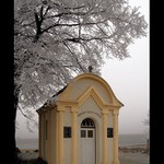 dhe Památník padlým hrdinům