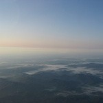 Niekde medzi nebom a zemou